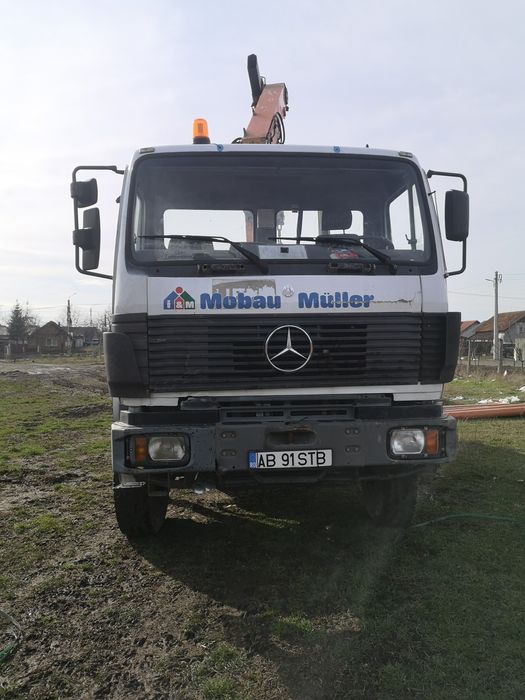 Mercedes 1824 4x4  basculabil cu macara