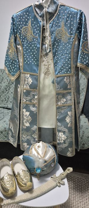 Costum de pașa cu turban,sabie si ciocane băiat 5-7 ani