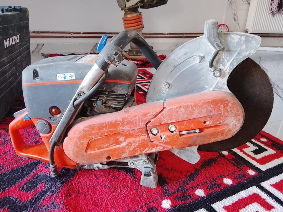 Compactor,drujba de tăiat beton și picamar