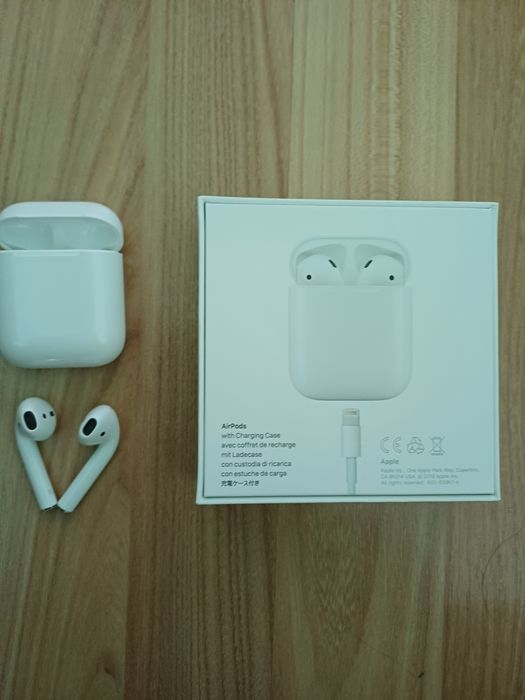 Apple airpods A2