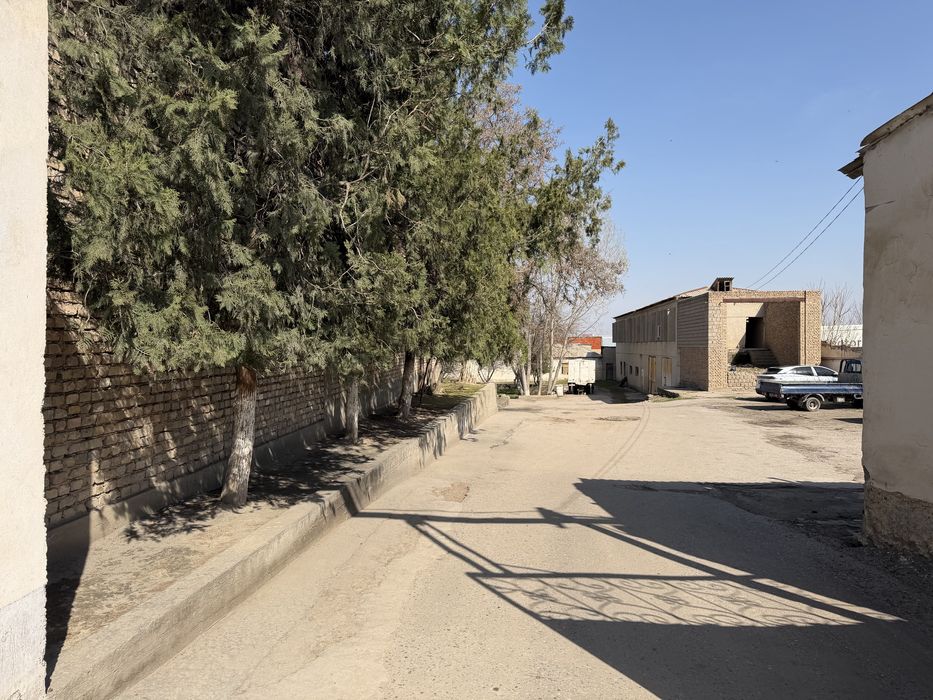 Продаётся склад под бизнес  Соток 11.250$