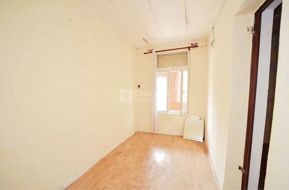 Casa plan parter posibilitate duplex Str Sararie 115