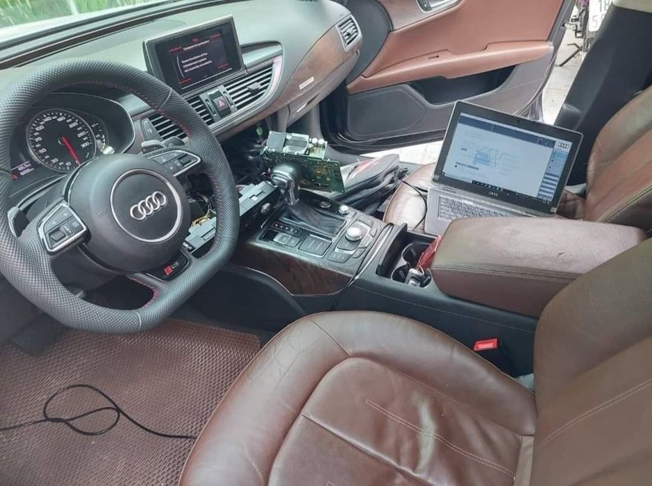 Audi Sport Cockpit layout Визия Audi A3 /A4 /A5 /A6 /A7 /A8 Q5 /Q7 /Q8