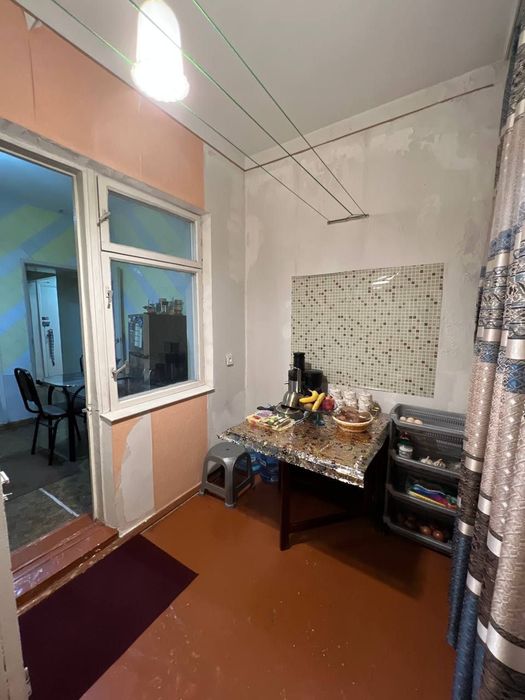 Квартира на Мирабад -Электроаппарат 2/3/5 общ пл 60м  ,2 балкона