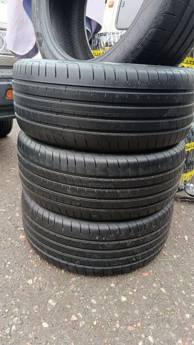 245/45/19 Goodyear balon