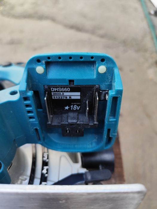 Circular Makita DHS 660 brushless