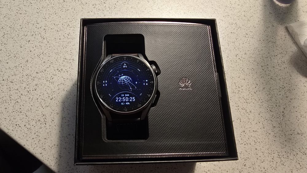Huawei watch 3 pro в добро състояние