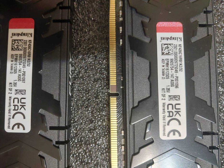 32GB 3600Mhz CL16 DDR4 - Kingston Fury Renegade