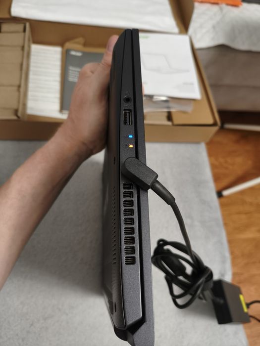 Vând laptop Acer Aspire 7 A715, că nou, de gaming,,Ryzen 5