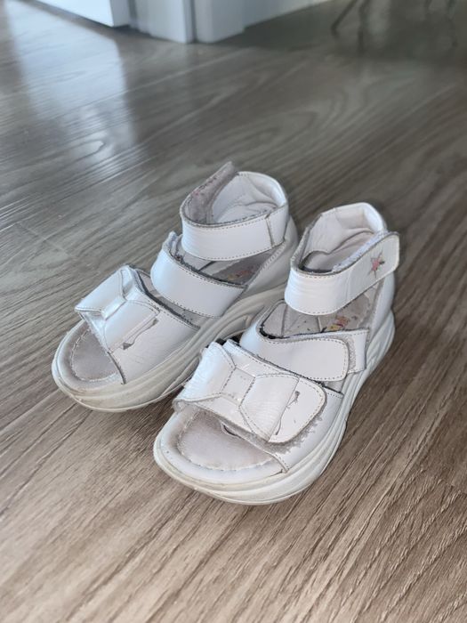 Детские сандали