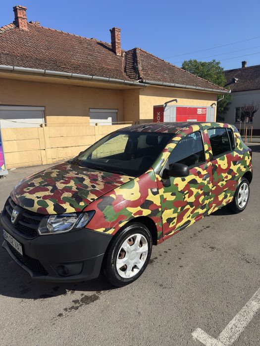 Vând Dacia Sandero 1.2 hatchback