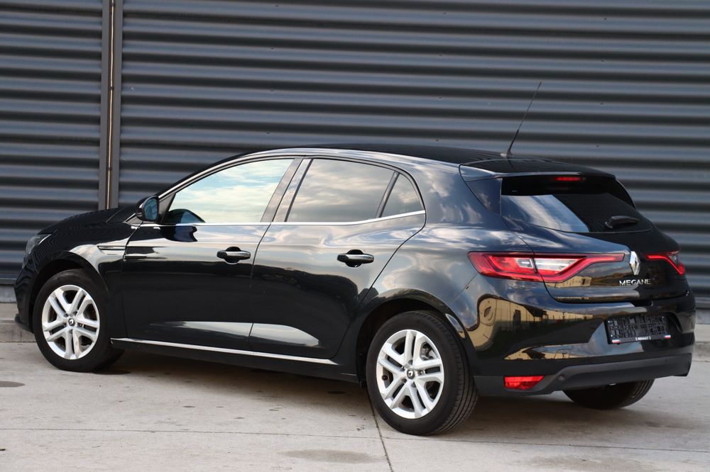 Renault Megane IV, 1.3 Benzina, Rate Fixe, Garanție