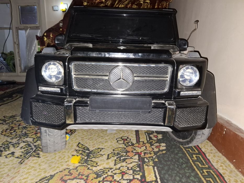 Elektr moshina Mercedes