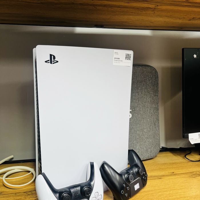 Игравой приставка playStation 5