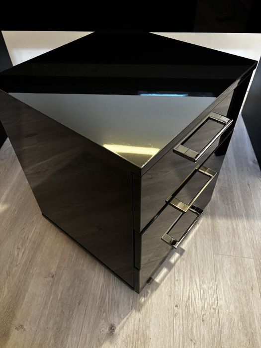 Birou office + noptiera cu 3 sertare MDF lucios