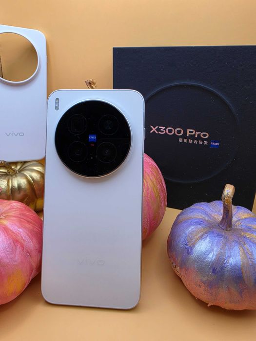 Vivo X300 Pro 16GB 512 GB cu kit de fotografie