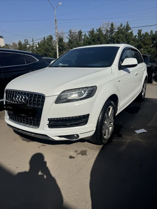 Audi Q7 в идеальном состоянии