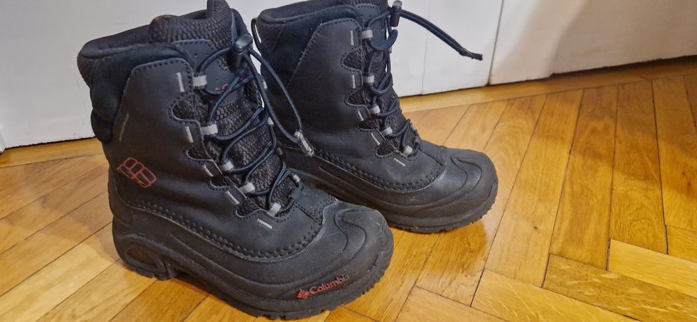 Ghete/Cizme/Skiboots iarna copii 33 Columbia