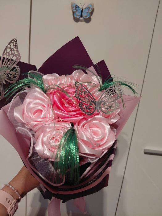Buchet flori din satin