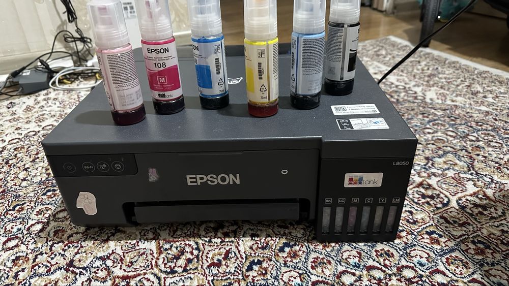 Струйный Epson L8050 в отличном состояний продам