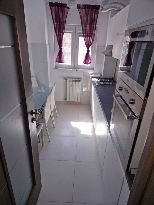 Inchiriez apartament 2 camere
