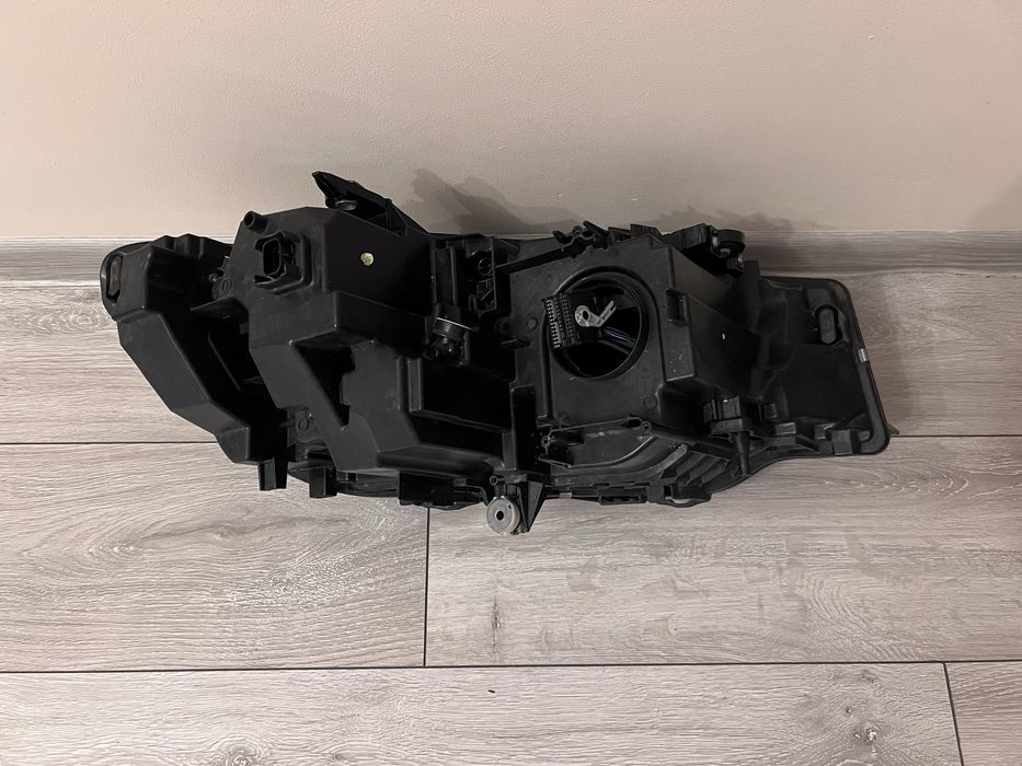 Far stanga Bmw Seria 3 G20 G21 LED Original , De Europa, Cod 9481695