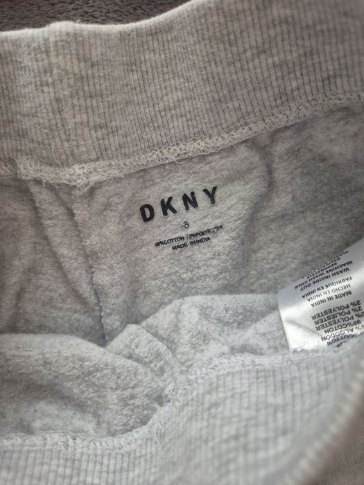 2 броя къси панталонки DKNY