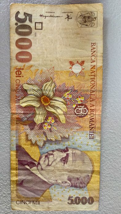 bancnote vechi: 10 bucati 5000 lei si 1 bucata 10 lei