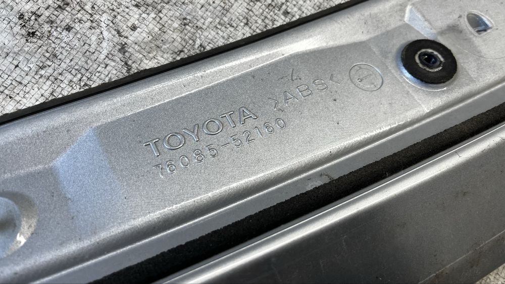 Toyota Urban Cruiser спойлер