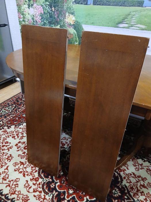 Продам стол для гостиной