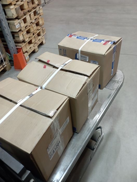 Дрова в коробках