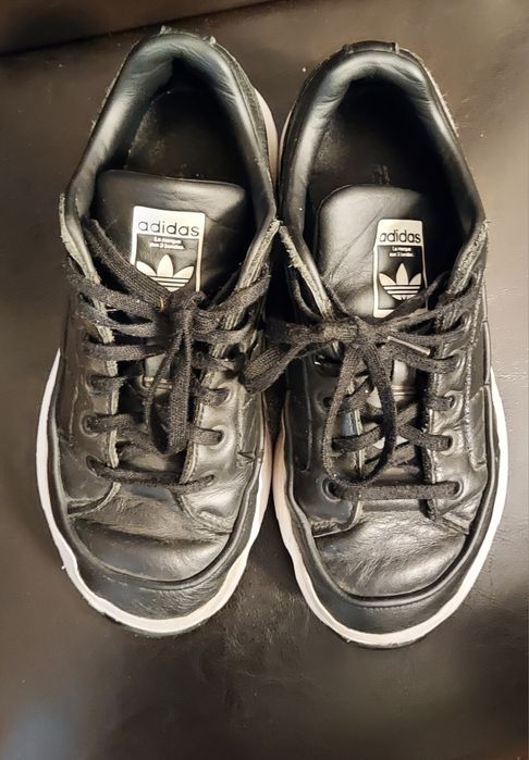 Оригинални дамски маратонки Adidas  38