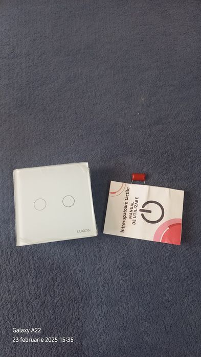 Luxion nou  cap scara și cu variație