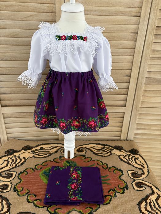 Costum popular de Maramures pentru fetite, botez