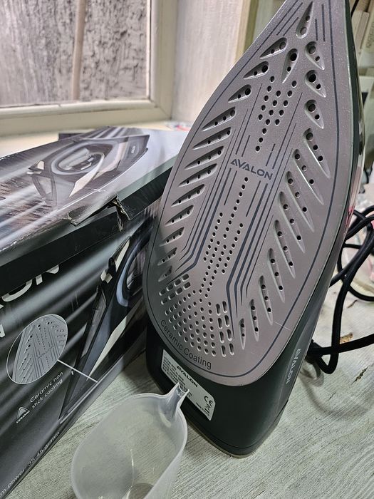 Продам Утюг Avalon новый