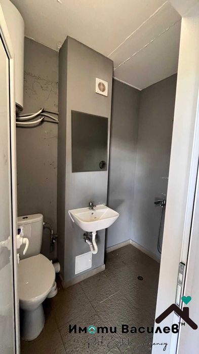 Дава се под наем Двустаен апартамент в София, Център - 20 кв.м за 303.96 € - Снимка #3
