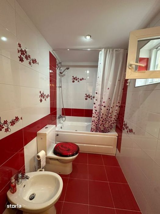 Apartament cu 4 camere de inchiriat  , 98 mp, Bd. Regele Mihai 1
