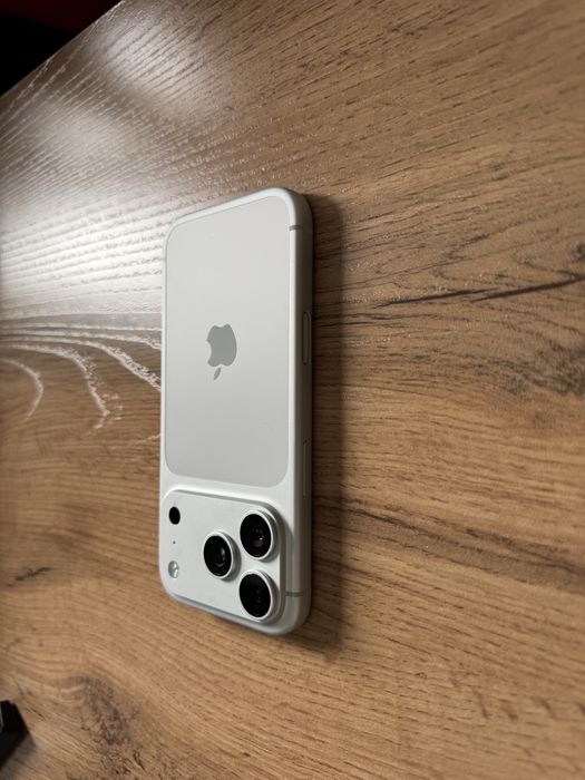 iPhone 17 pro новый с гарантией, 100% емкости
