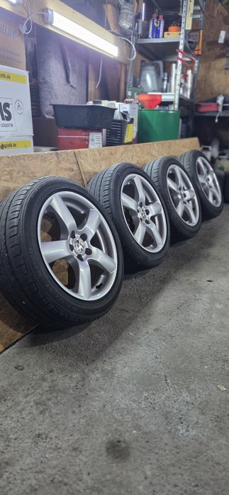 VW GOLF 4 джанти със гуми  195/50/16  7J×16. ET38. 5×100  цо 63,3>57,1