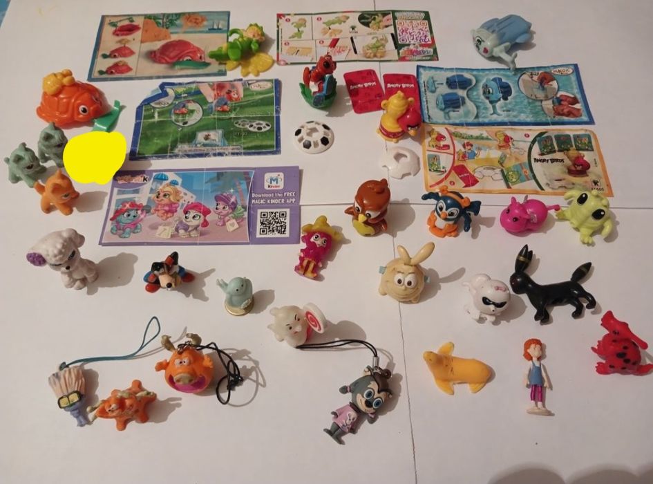 Продам фигурки из киндеров