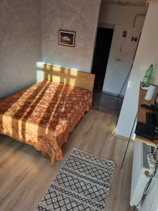 garsoniera de închiriat  în bloc nou în zona Obor (Focșani)