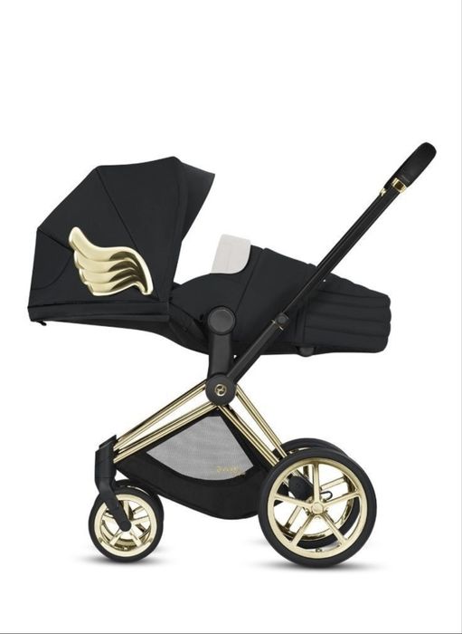 Cybex × Jeremy scott
