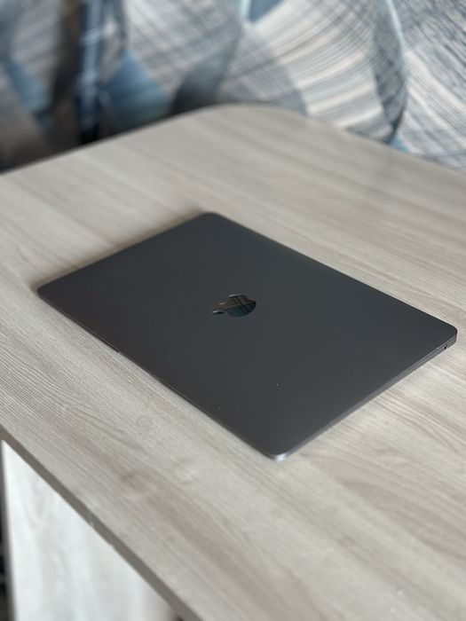 Macbook air m1 2018