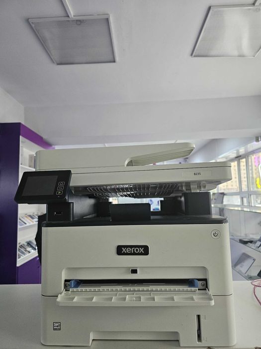 МФУ Xerox B235 — лазерный принтер, сканер, копир в одном устройстве