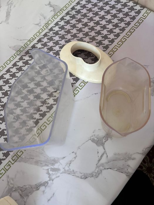 Сока выжималка продам срочно