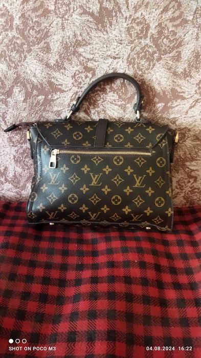 Сумка Louis Vuitton