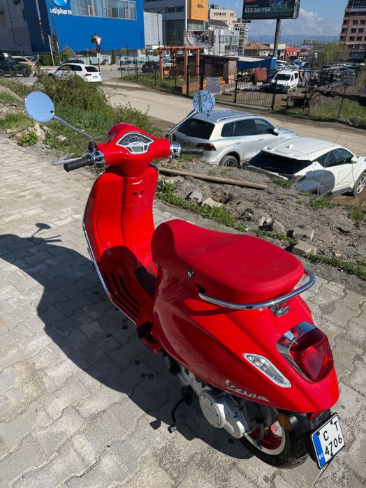 Vespa Prima Vera RED 50