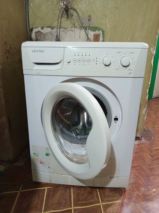 Mașina de spălat,frigider Arctic