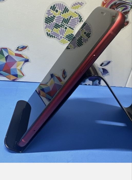 iPhone 11 / red obmen