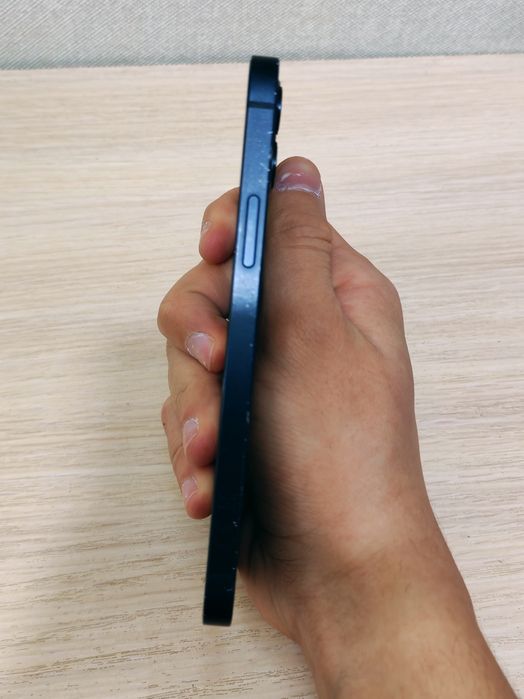 iPhone 12 128 гигабайт